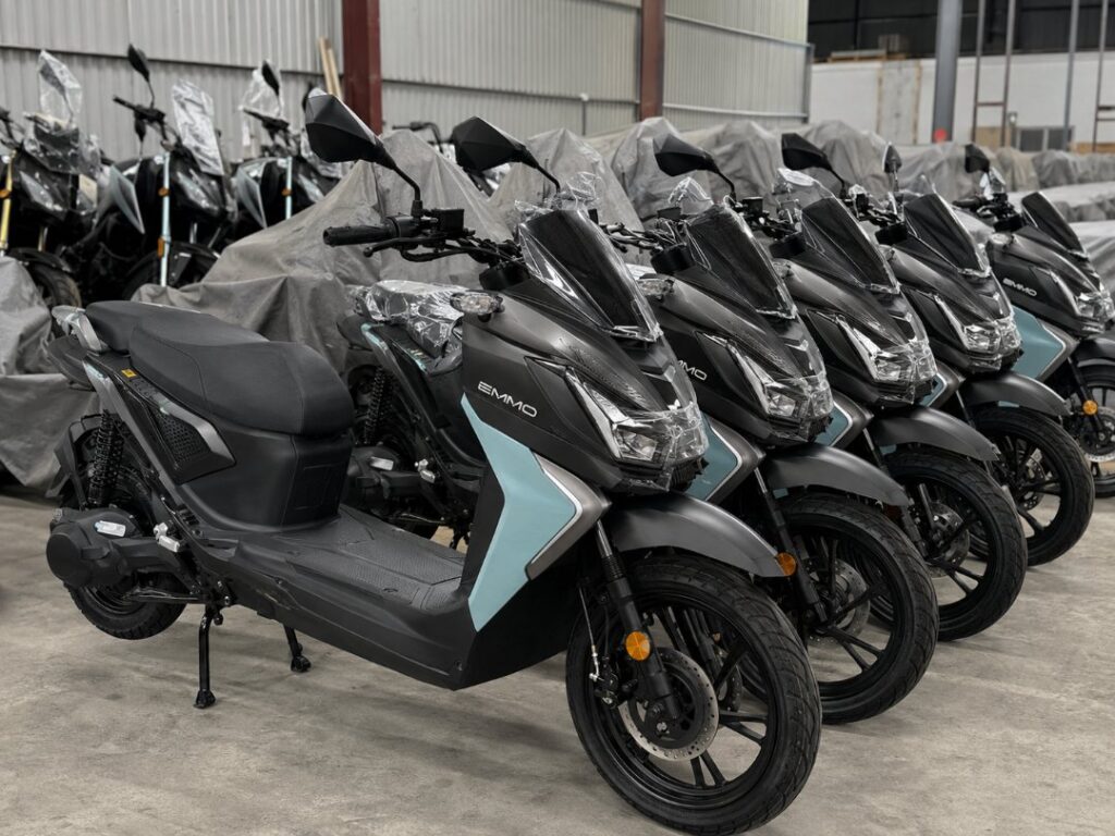 Nasib Motor Listrik MBG Rp1 Triliun Menggantung, Unit Masih Terparkir di Sentul Nasib Motor Listrik MBG Rp1 Triliun Menggantung, Unit Masih Terparkir di Sentul