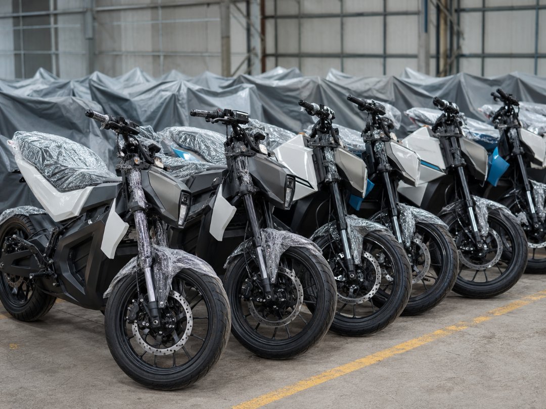 Nasib Motor Listrik MBG Rp1 Triliun Menggantung, Unit Masih Terparkir di Sentul