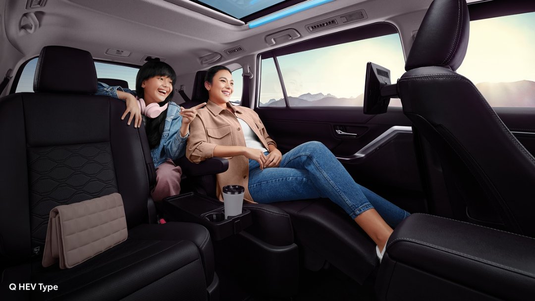 Toyota Innova dan Avanza Paling Dicari Jelang Libur Sekolah, Toyota Panen Permintaan Mobil Keluarga