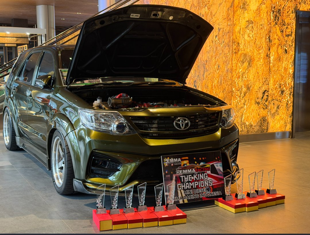 Ratusan Peserta dan Puluhan Mobil Modifikasi Meriahkan Ajang EMMA Racing Semarang 2026, Termasuk Rombakan Ekstrem Honda Accord Bali Pride
