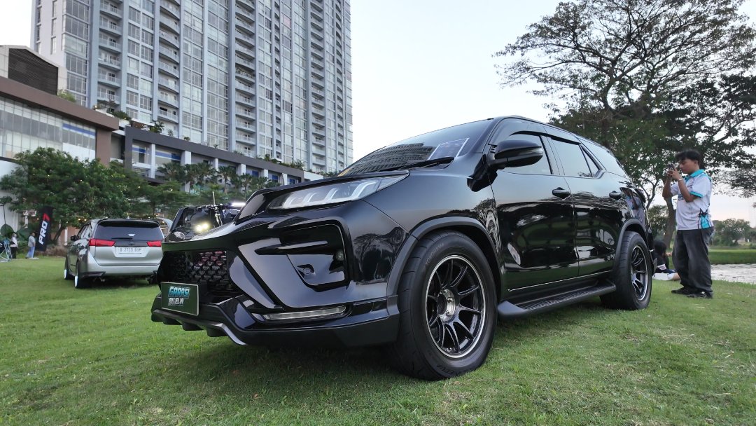 Toyota Fortuner GR 2.8 Kasanopa: Diesel Modif yang Tidak Lupa Fungsi Harian